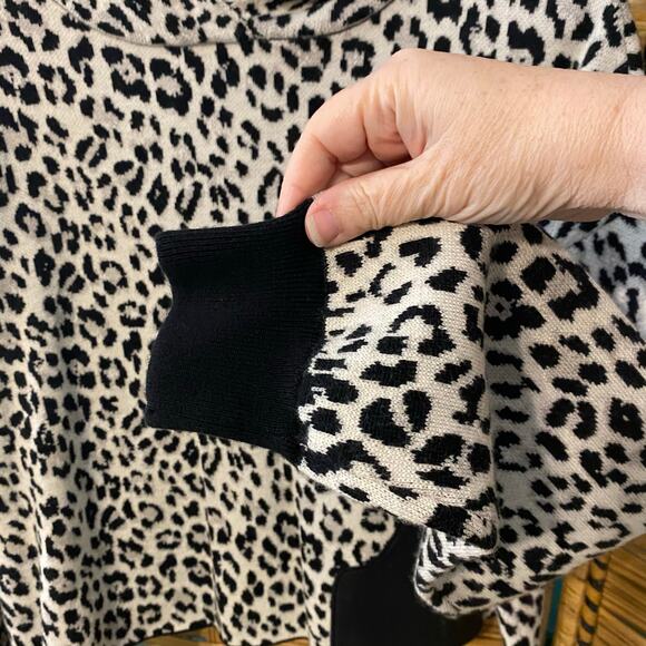 Alice + Olivia Oscar Leopard Print Hoodie Face Graphic Sweater Wool Blend Large - Picture 4 of 9